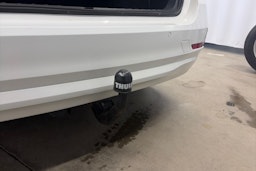 valkoinen BMW 320 2013 kuva 22.