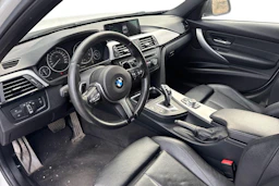 valkoinen BMW 320 2013 kuva 3.