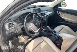 BMW 320 2013 kuva 3.