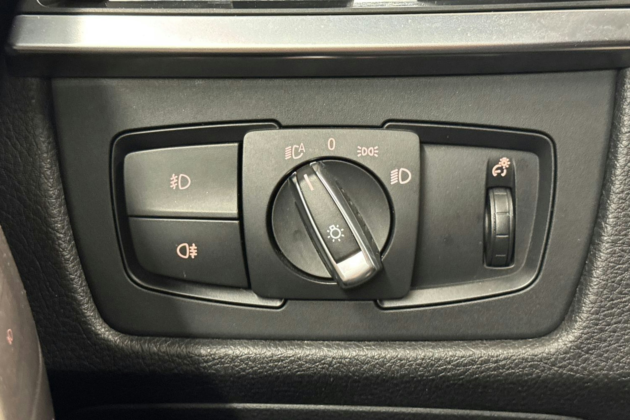 BMW 320 2013 kuva 19.