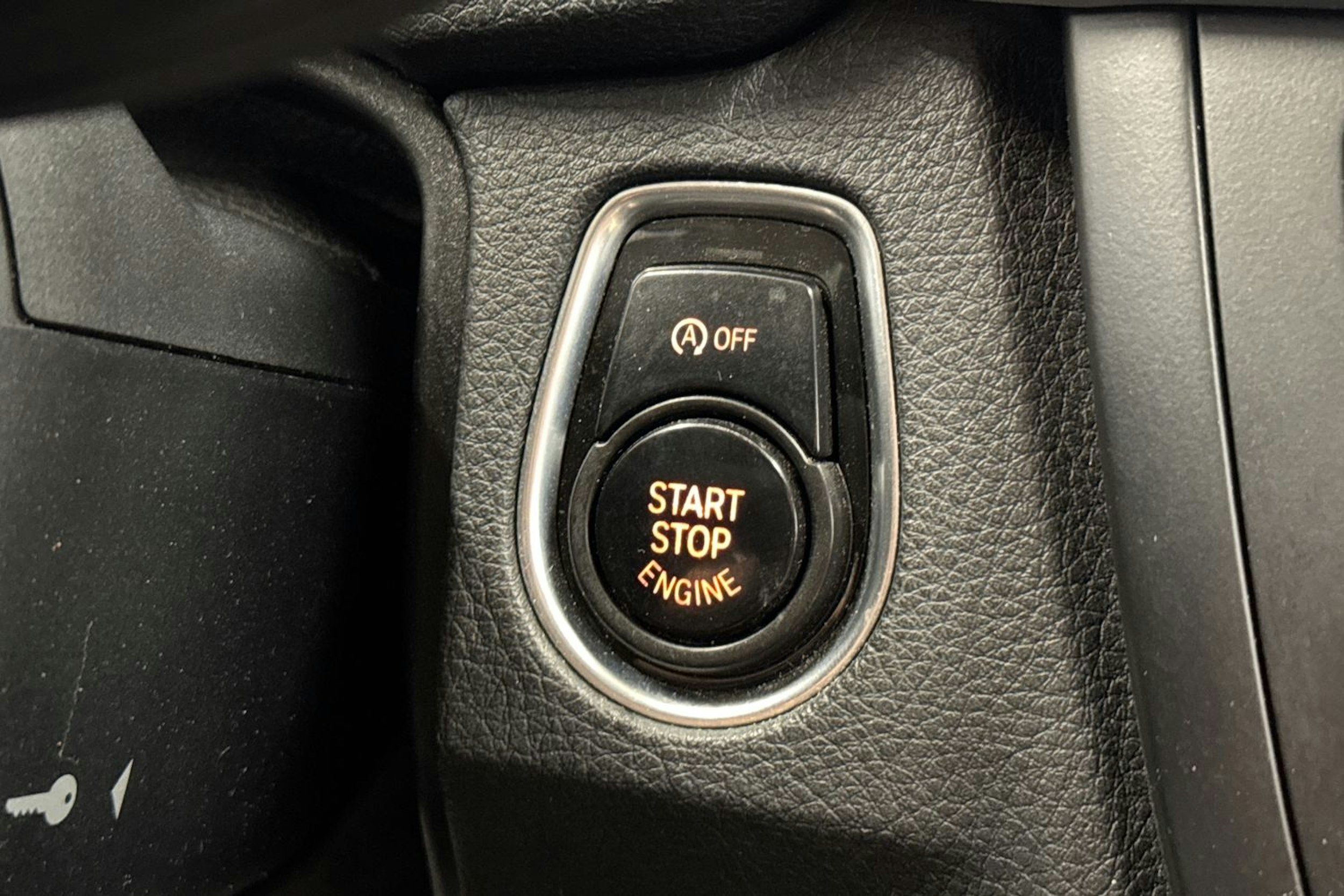 BMW 320 2013 kuva 24.
