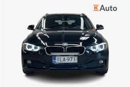 Musta BMW 320 2013 kuva 5.