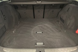 Musta BMW 320 2013 kuva 20.