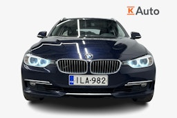 sininen BMW 320 2013 kuva 4.