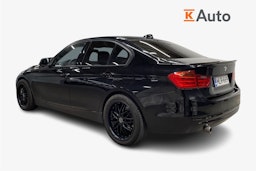 musta BMW 320 2013 kuva 2.