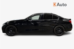 musta BMW 320 2013 kuva 6.