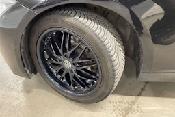 musta BMW 320 2013 kuva 13.