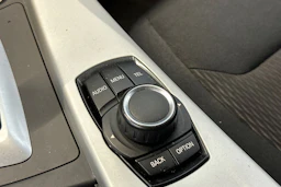 musta BMW 320 2013 kuva 21.