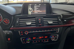Valkoinen BMW 320 2014 kuva 17.