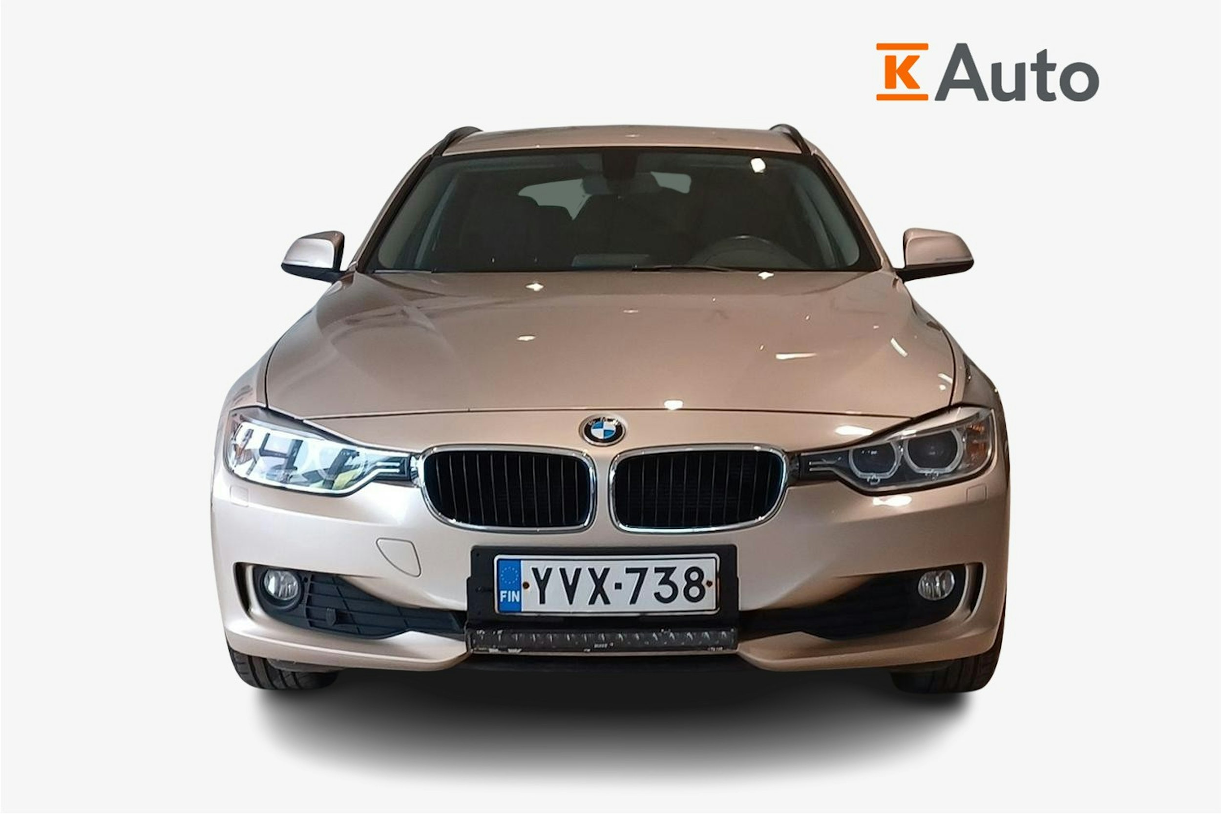 harmaa BMW 320 2013 kuva 5.