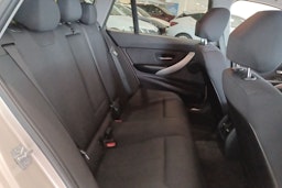 harmaa BMW 320 2013 kuva 16.