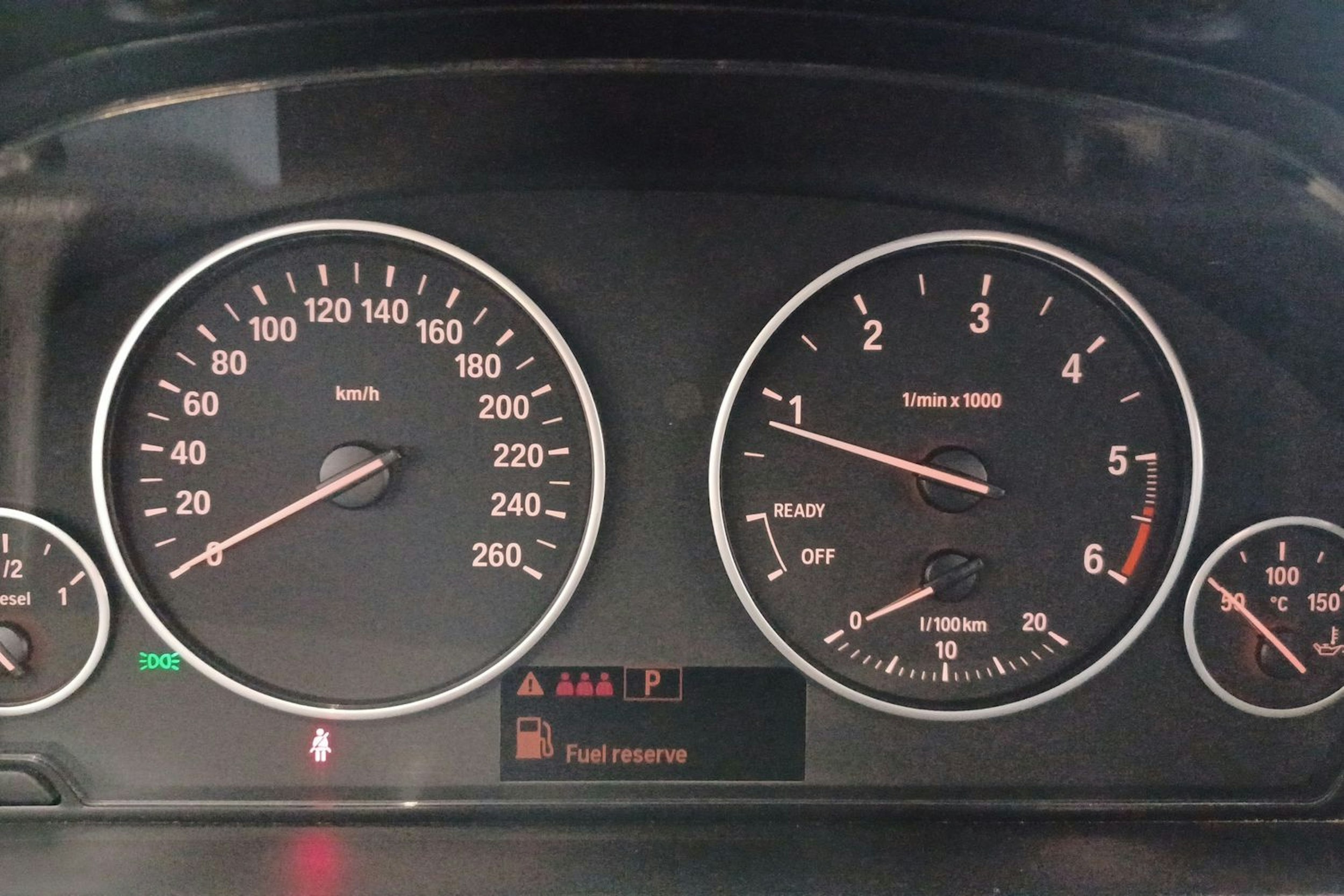 harmaa BMW 320 2013 kuva 17.