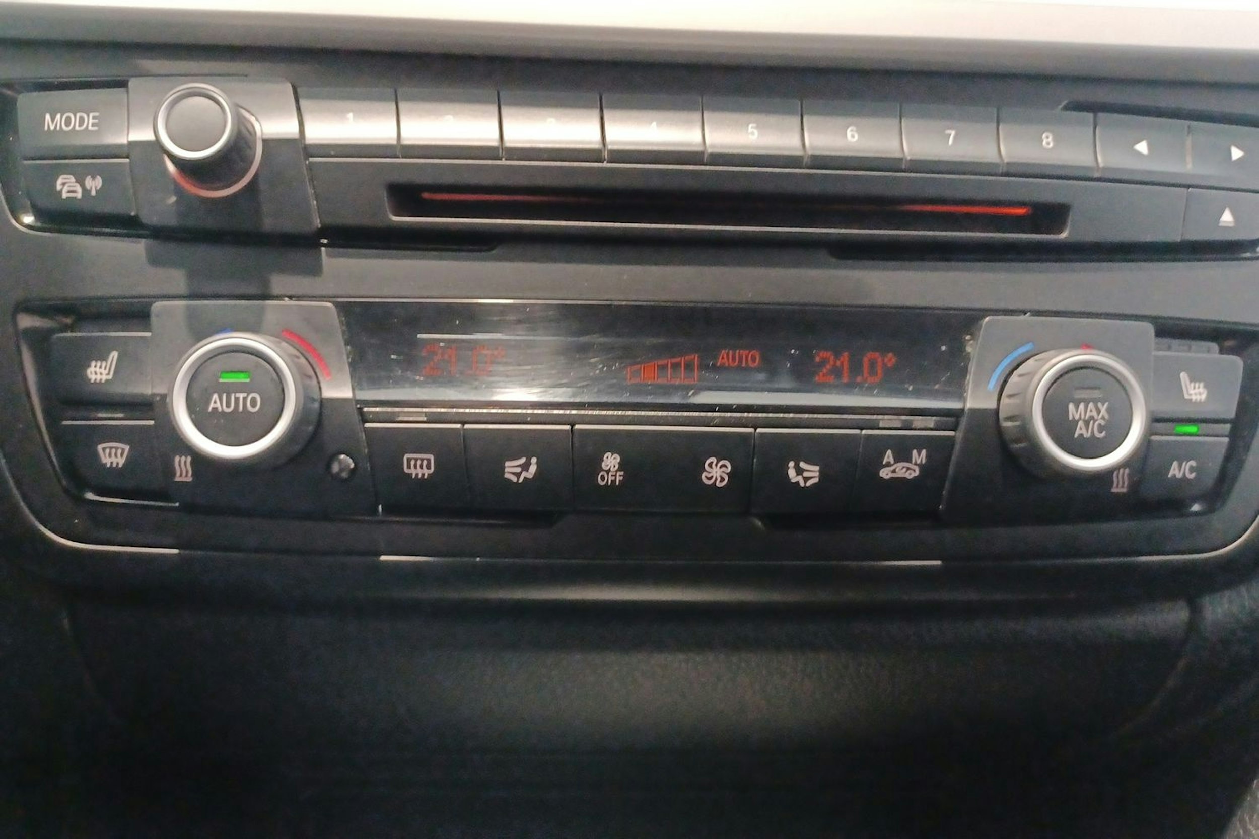 harmaa BMW 320 2013 kuva 22.