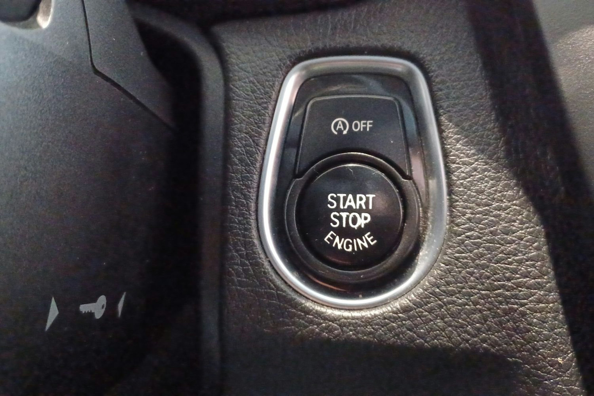 harmaa BMW 320 2013 kuva 24.