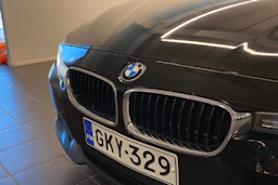 musta BMW 320 2014 kuva 30.