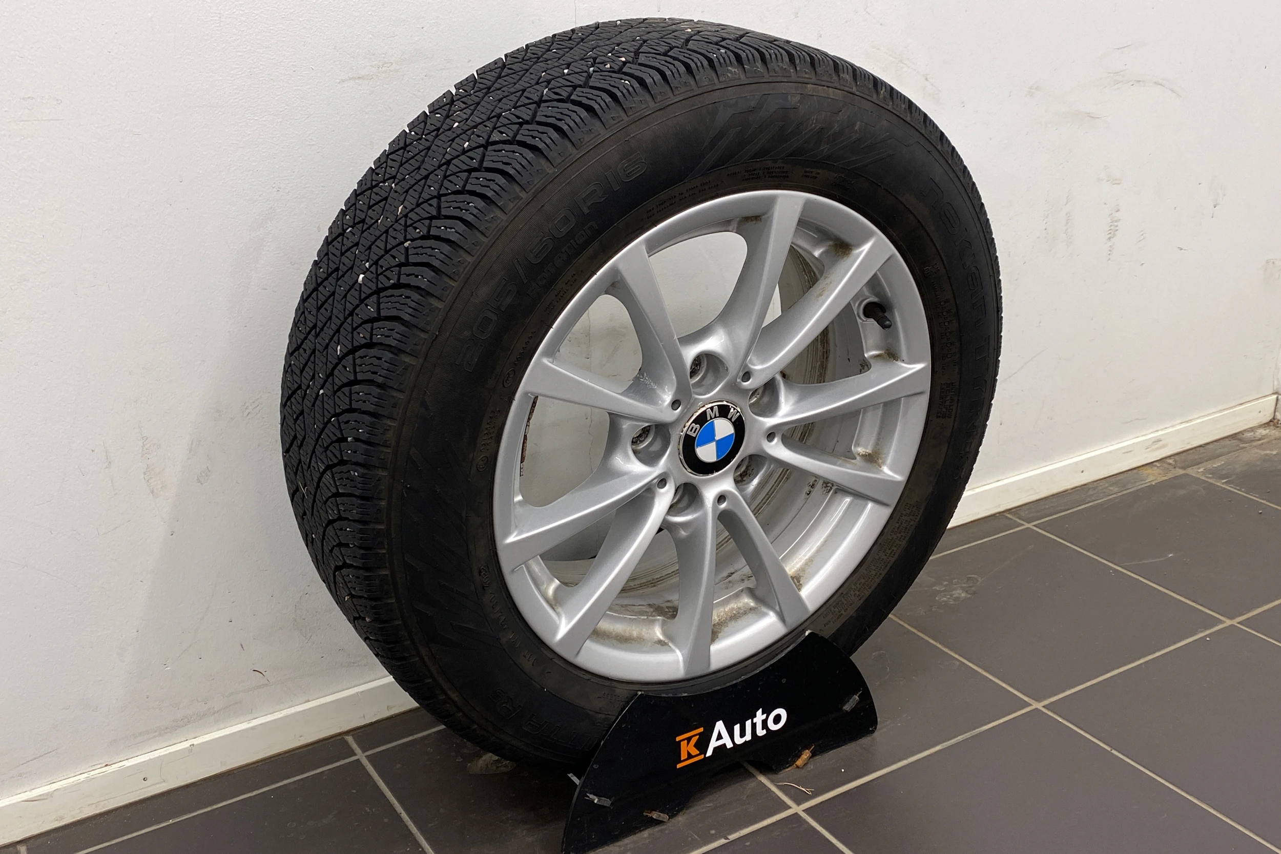 musta BMW 320 2014 kuva 34.