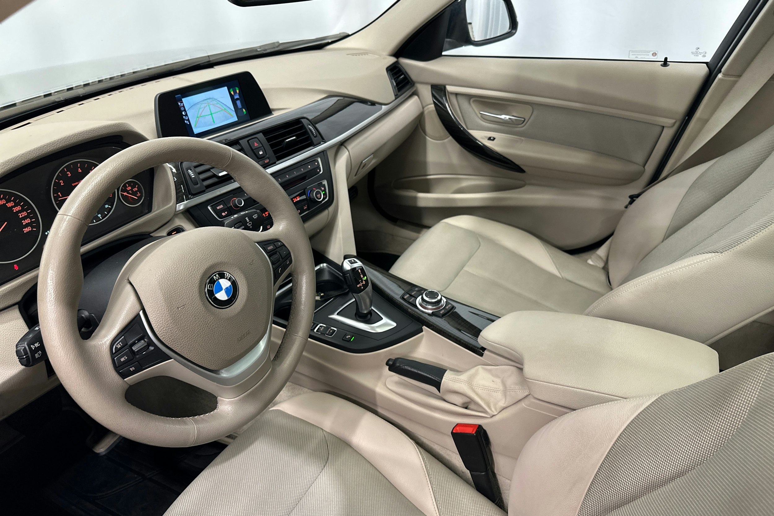 met. hopea BMW 320 2014 kuva 7.