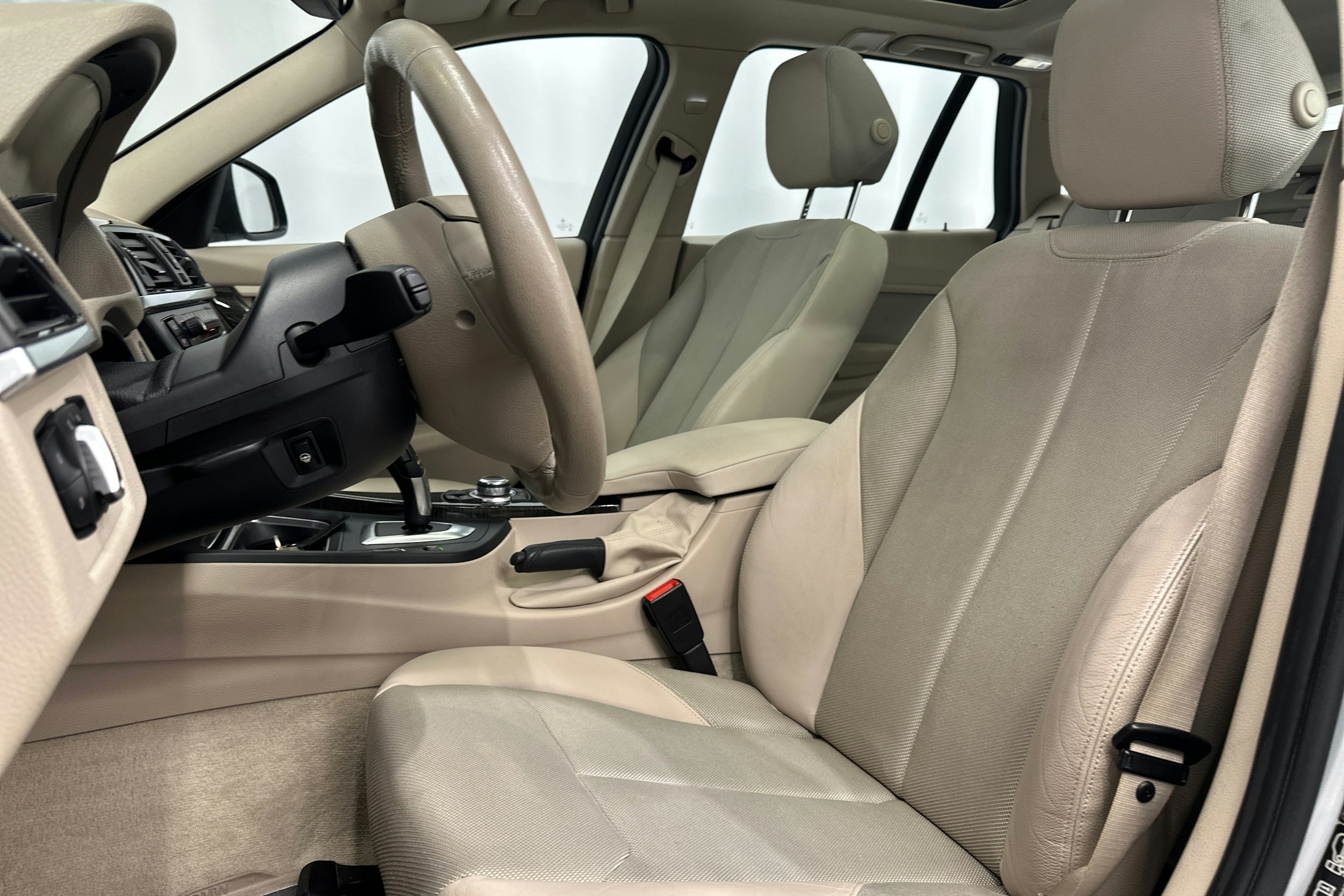 met. hopea BMW 320 2014 kuva 10.