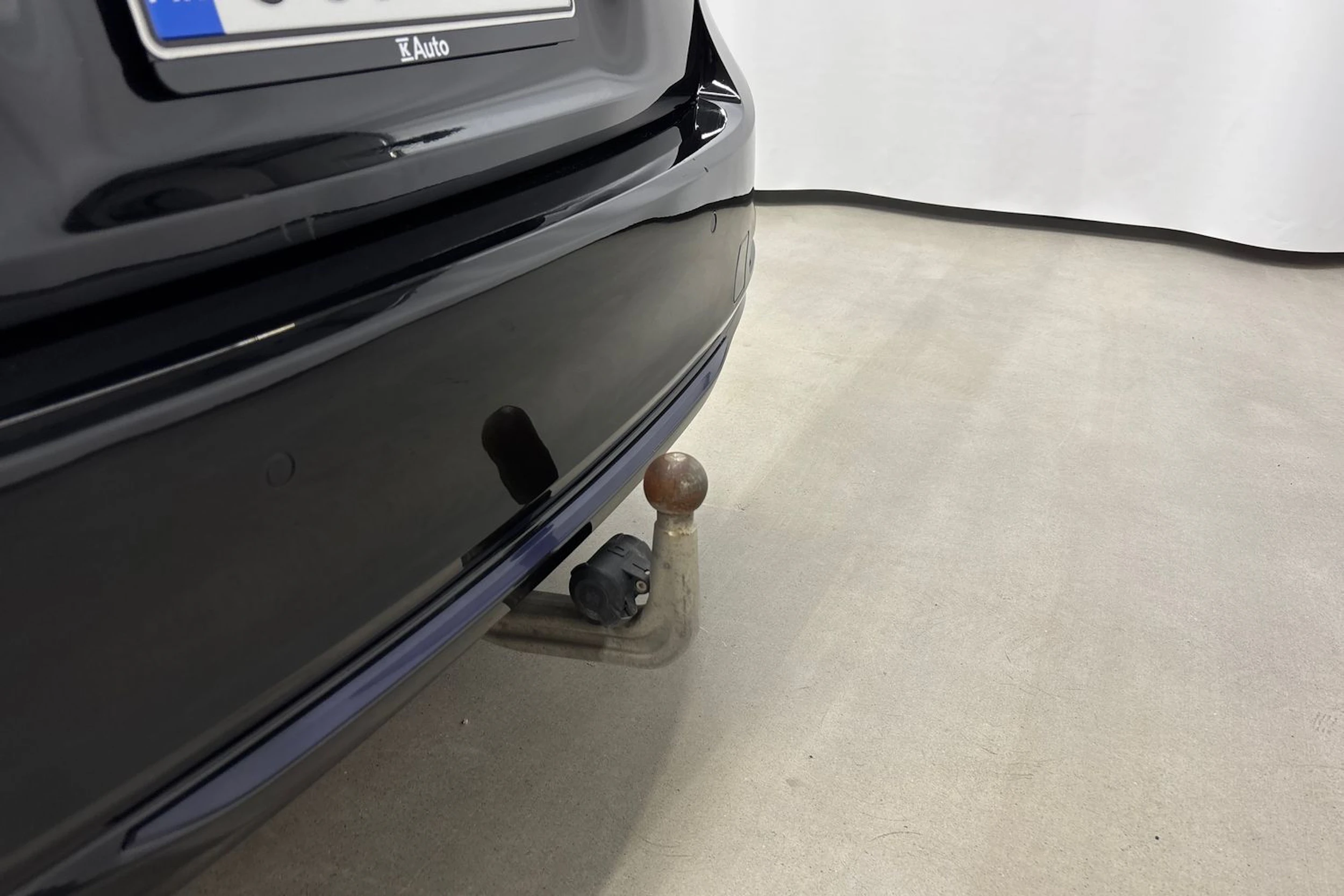 musta BMW 320 2015 kuva 21.
