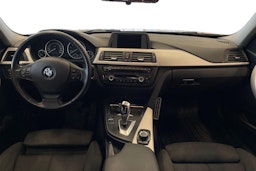 Valkoinen BMW 320 2015 kuva 9.