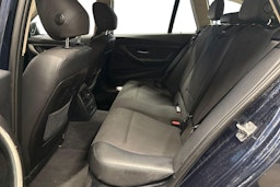 Sininen BMW 320 2014 kuva 8.