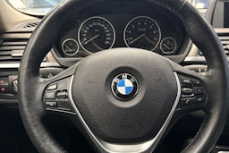 Sininen BMW 320 2014 kuva 11.