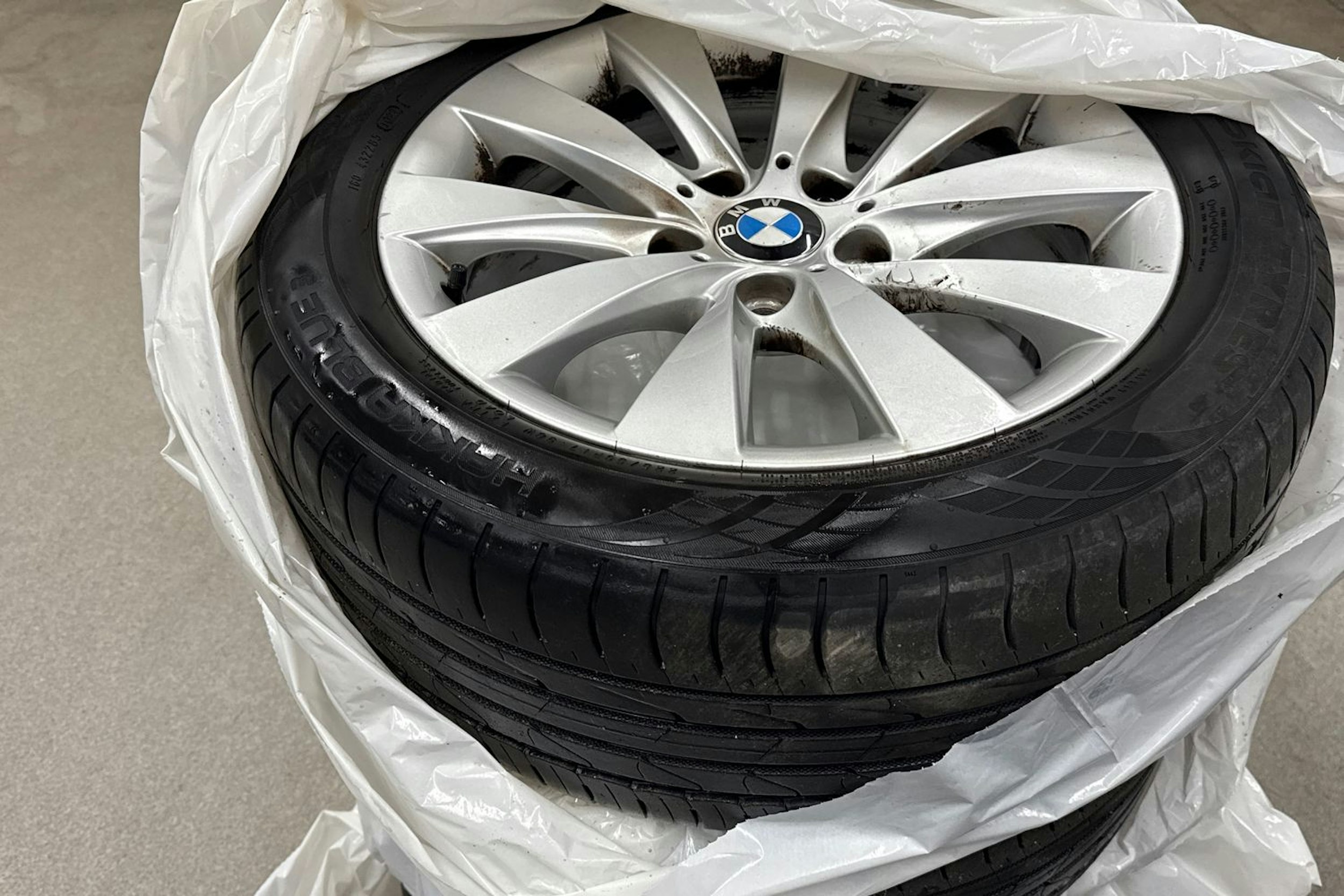 Sininen BMW 320 2014 kuva 19.