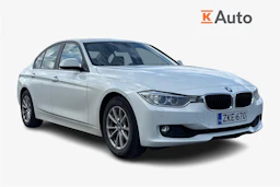 valkoinen BMW 320 2014 kuva 1.