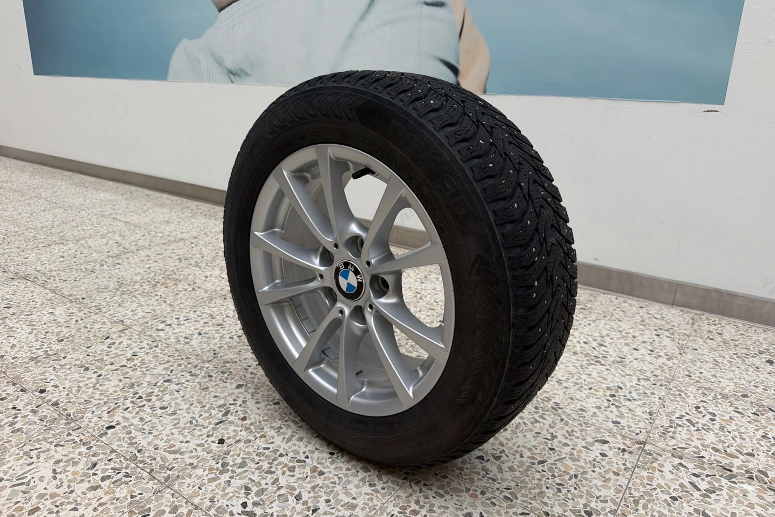 harmaa BMW 320 2014 kuva 10.