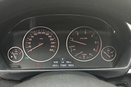 harmaa BMW 320 2014 kuva 14.