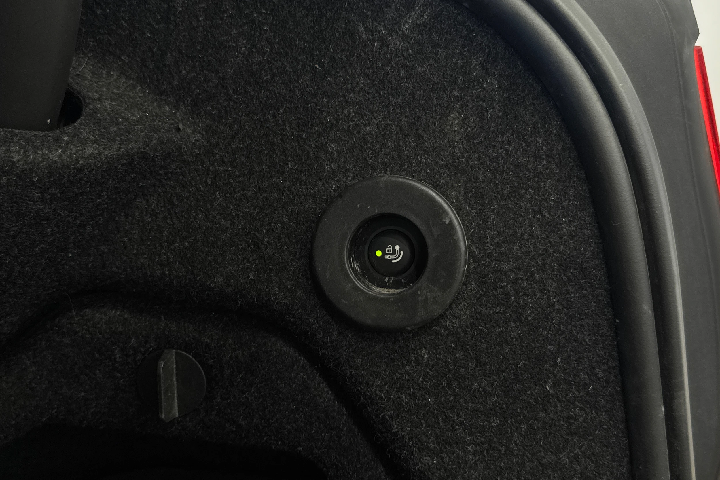 musta BMW 320 2014 kuva 11.