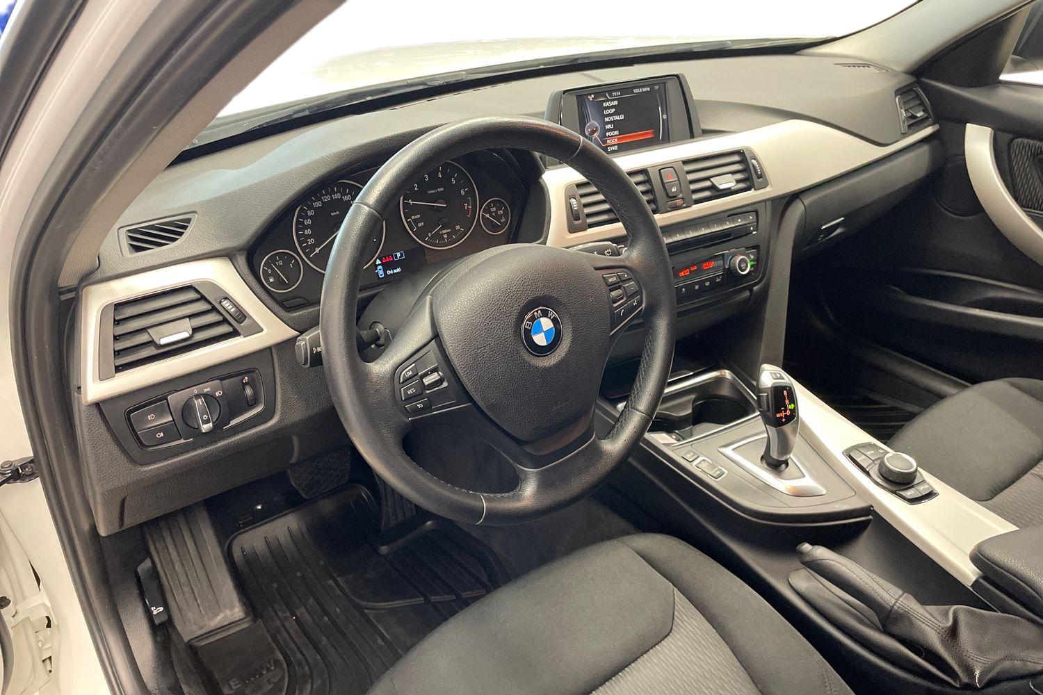 BMW 320 2015, kuva 6/23