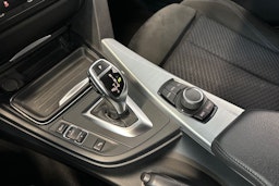 musta BMW 320 2015 kuva 19.