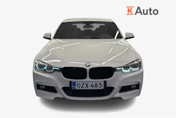 Valkoinen BMW 320 2016 kuva 4.