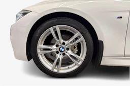 Valkoinen BMW 320 2016 kuva 9.