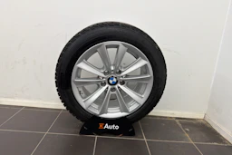 Valkoinen BMW 320 2016 kuva 10.