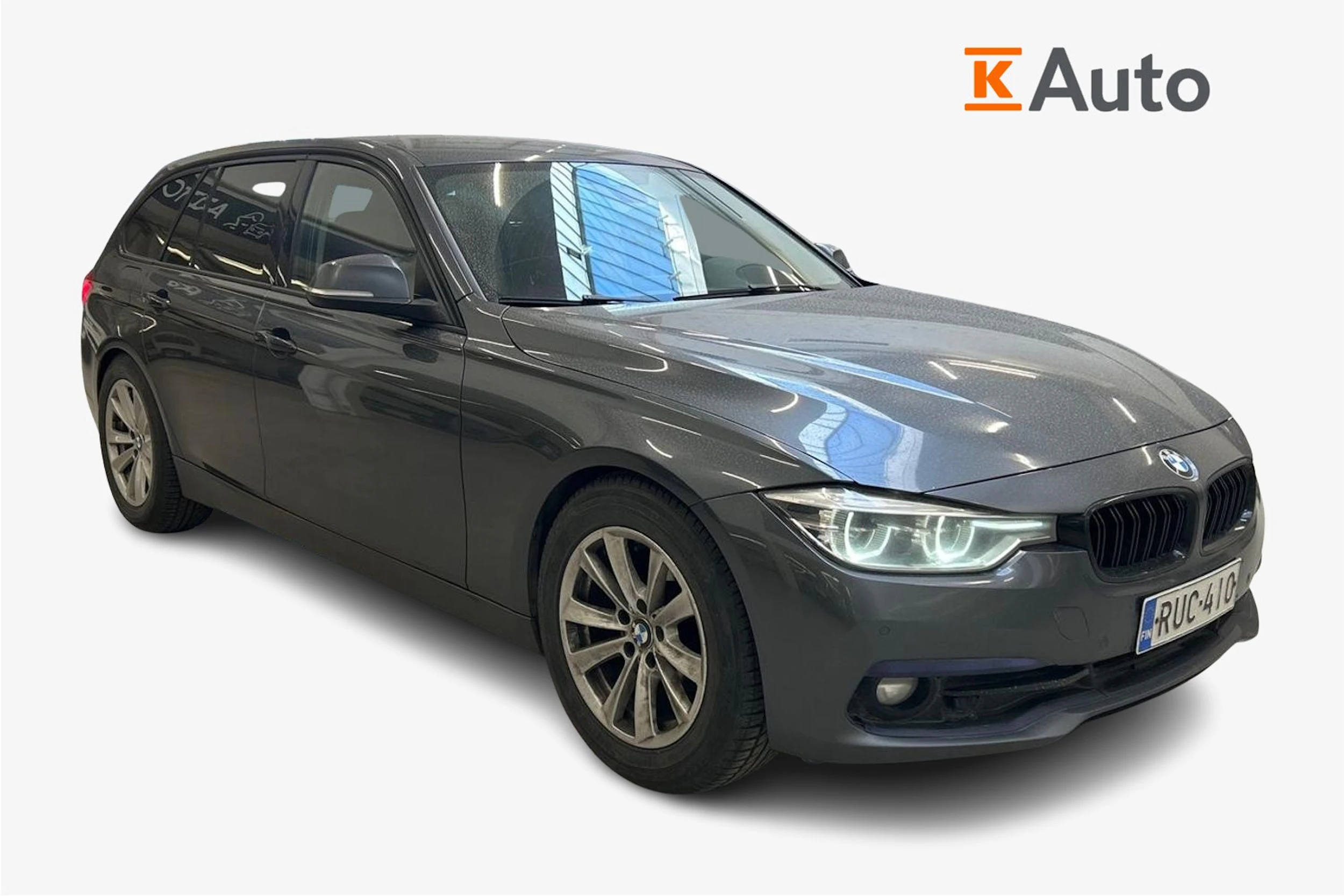 harmaa BMW 320 2016 kuva 1.