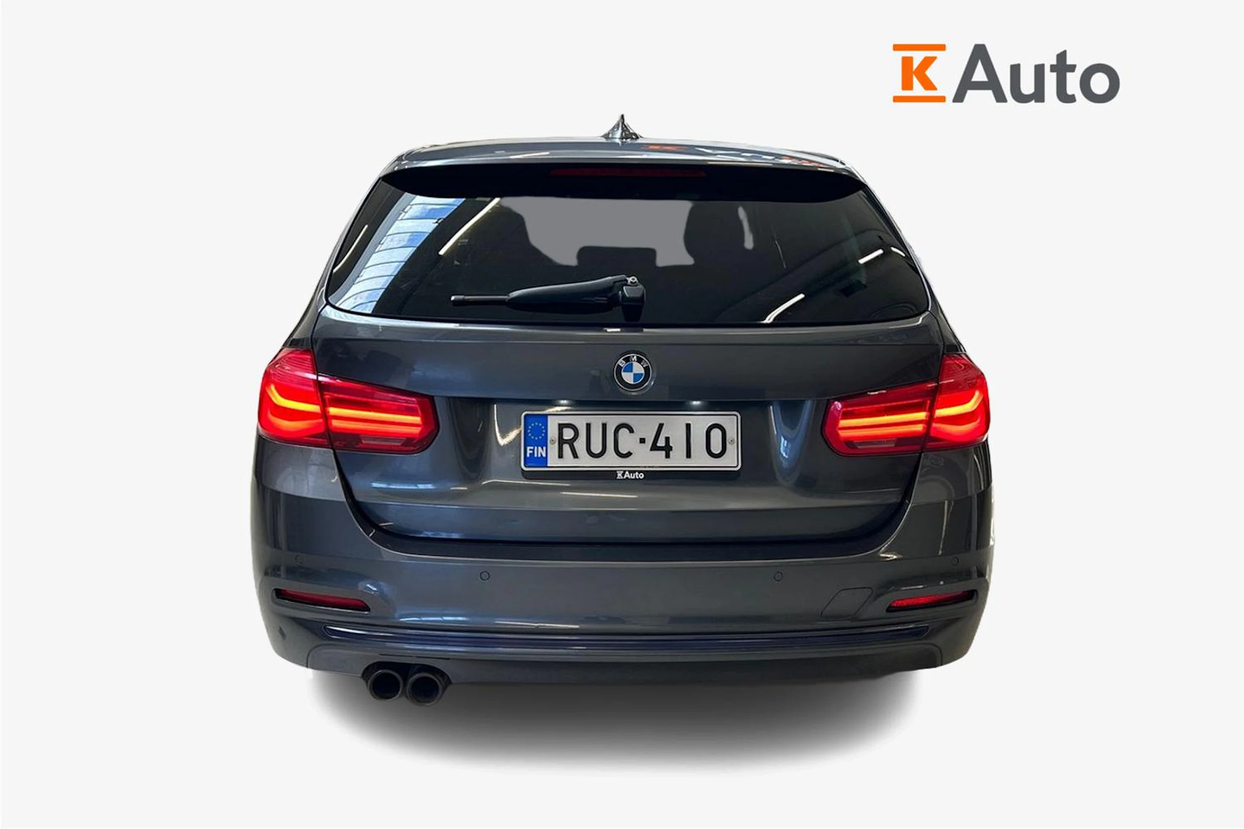 harmaa BMW 320 2016 kuva 4.