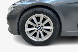 harmaa BMW 320 2016 kuva 12.