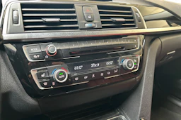 harmaa BMW 320 2016 kuva 19.