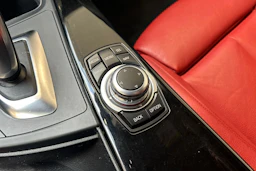 harmaa BMW 320 2016 kuva 20.