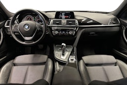 musta BMW 320 2017 kuva 9.