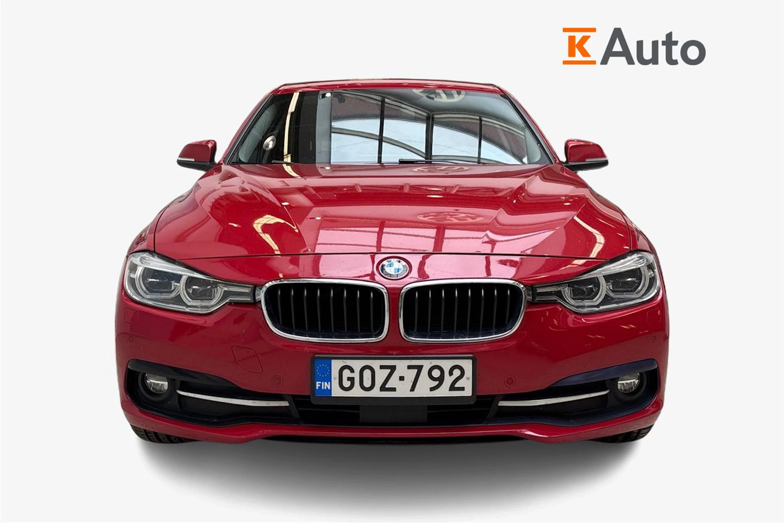 punainen BMW 320 2017 kuva 4.