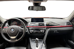 punainen BMW 320 2017 kuva 7.