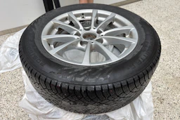 punainen BMW 320 2017 kuva 11.
