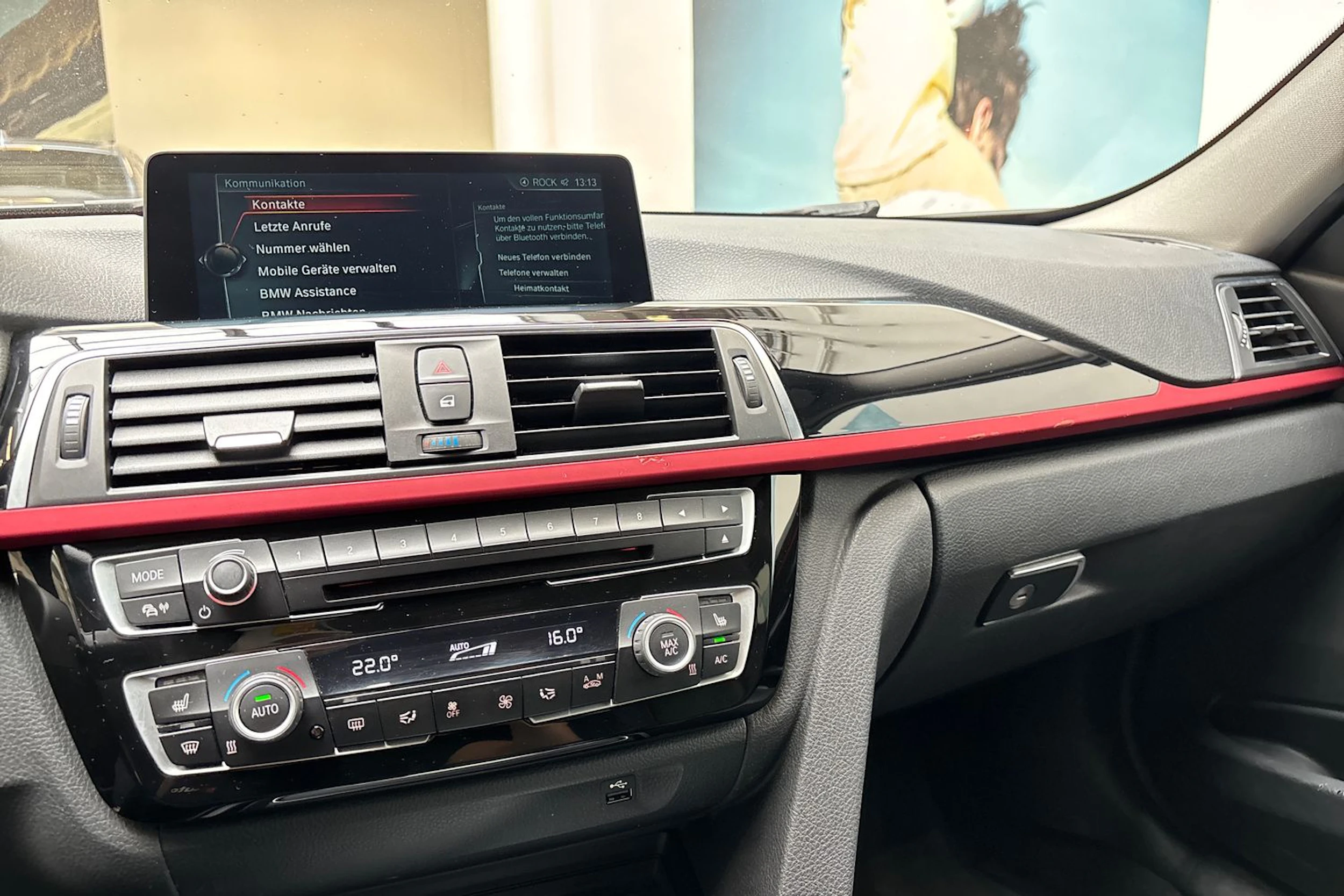 punainen BMW 320 2017 kuva 22.