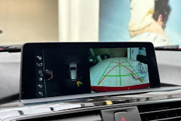 punainen BMW 320 2017 kuva 23.