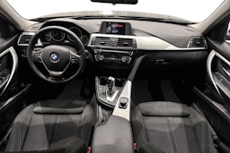 musta BMW 320 2017 kuva 9.