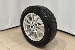 musta BMW 320 2017 kuva 14.