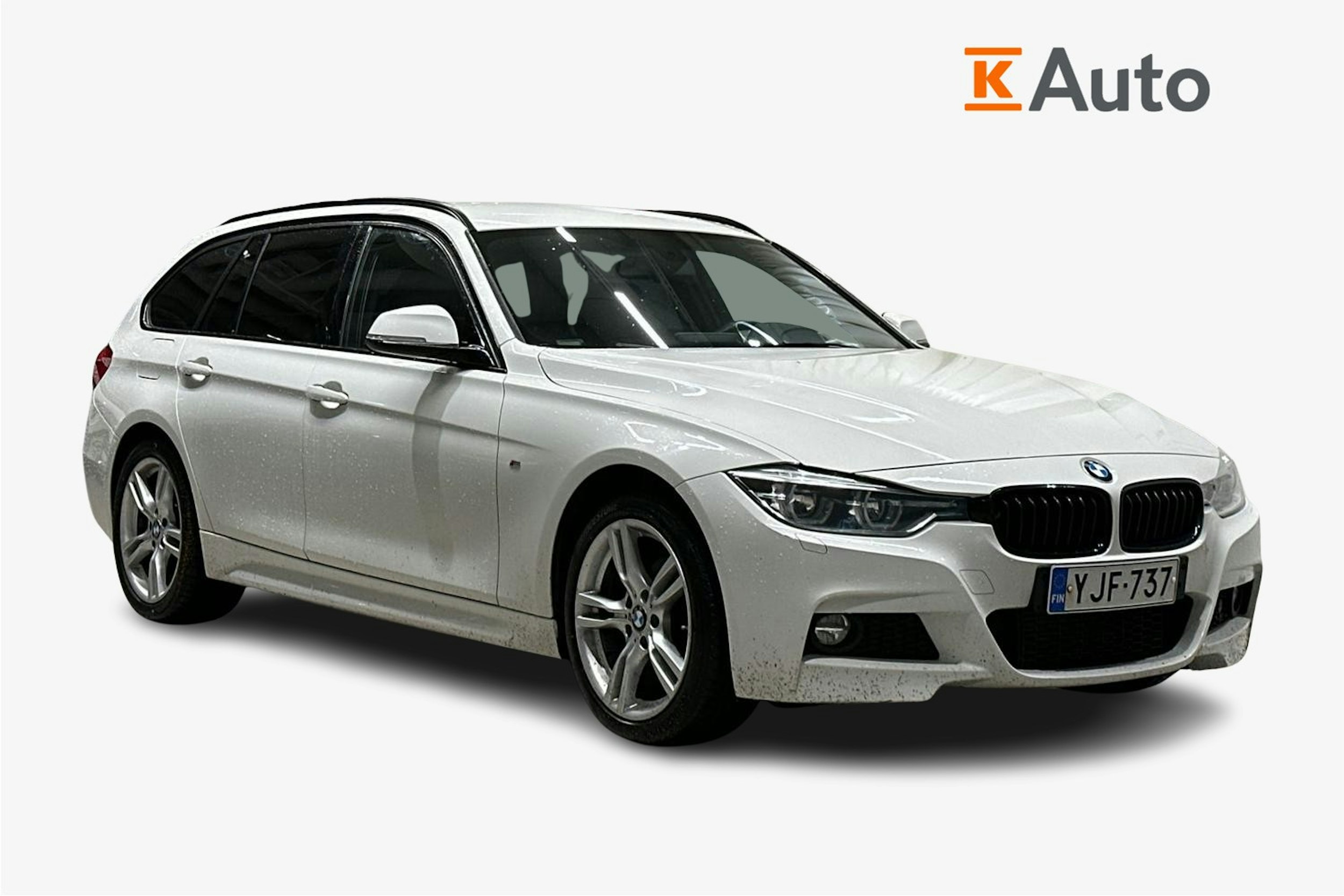 valkoinen BMW 320 2017 kuva 1.